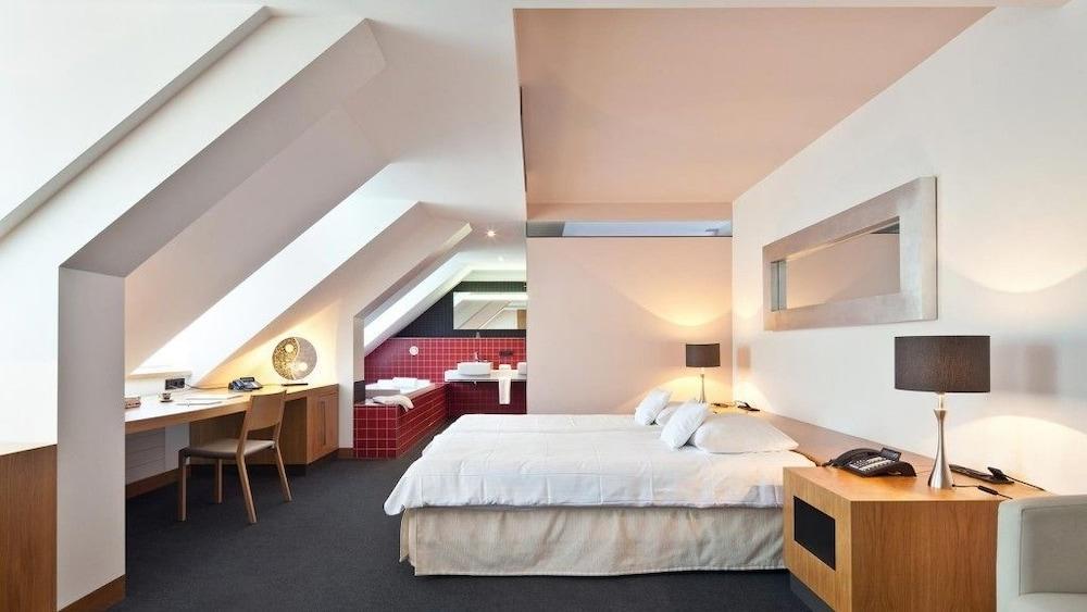 Hotel-Résidence Am Klouschter Mondorf-les-Bains Extérieur photo