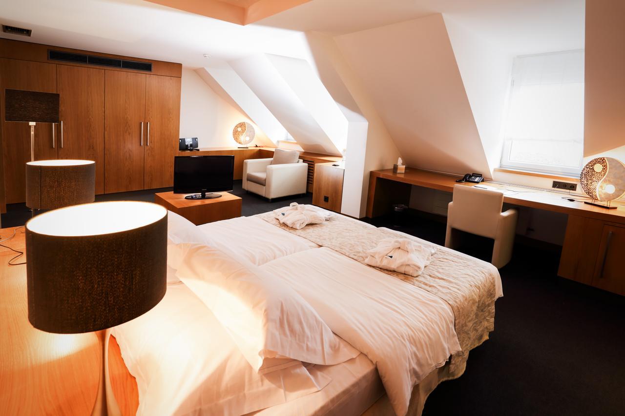 Hotel-Résidence Am Klouschter Mondorf-les-Bains Extérieur photo